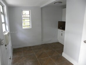 214 NW 49th Ave in Miami, FL - Building Photo - Building Photo