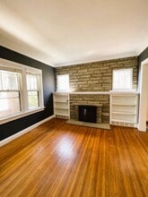 621 Atalanta Ave in Webster Groves, MO - Building Photo - Building Photo