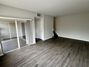 17333 NW 7th Ave in Miami Gardens, FL - Building Photo - Building Photo