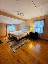 24 Meacham St in Somerville, MA - Foto de edificio - Building Photo