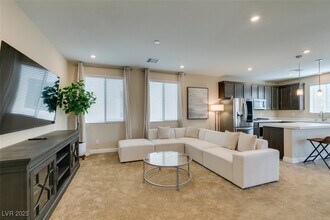 8995 Elati Ct in Las Vegas, NV - Building Photo - Building Photo