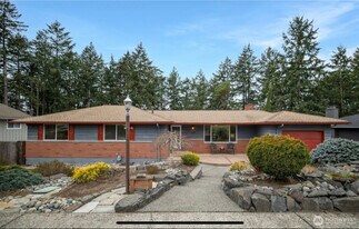 3 bedrooms For Rent in Tacoma, WA - Building Photo