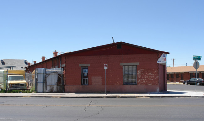 2402-2410 Bassett Ave in El Paso, TX - Building Photo - Building Photo