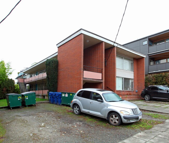 Corliss Crest in Seattle, WA - Building Photo - Building Photo