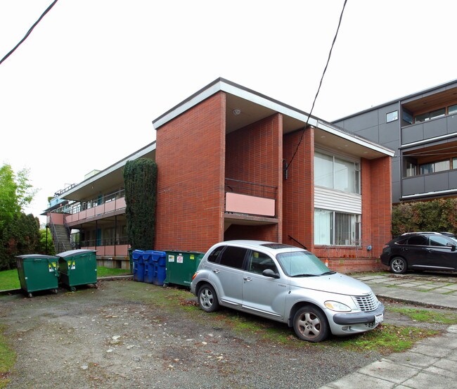 Corliss Crest in Seattle, WA - Foto de edificio - Building Photo