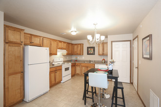 Stone Pointe Apartments in Manhattan, KS - Building Photo - Interior Photo