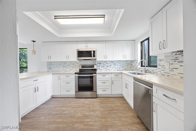 property at 4610 Chantelle Dr