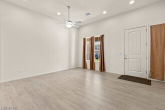 10597 Aphrodite St in Las Vegas, NV - Building Photo - Building Photo