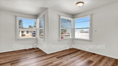 77 S California Ave in Tacoma, WA - Building Photo - Building Photo
