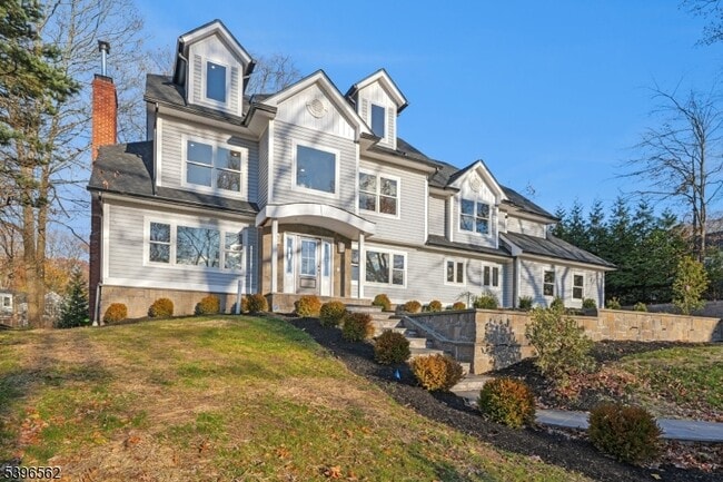 215 Summit Ave in Summit, NJ - Building Photo - Building Photo