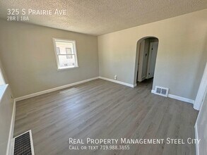 325 S Prairie Ave in Pueblo, CO - Building Photo - Building Photo