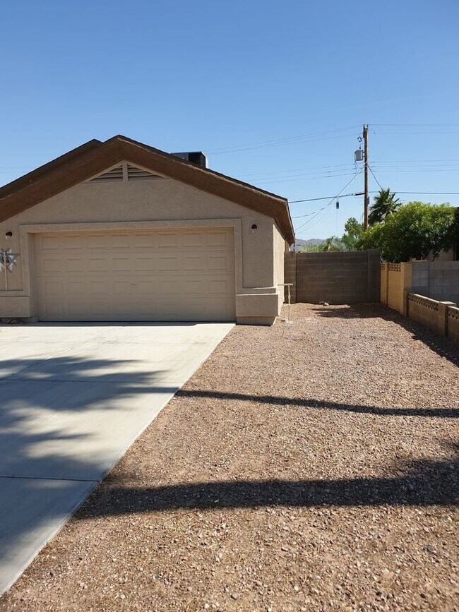 1939 E Raymond St in Phoenix, AZ - Building Photo - Building Photo