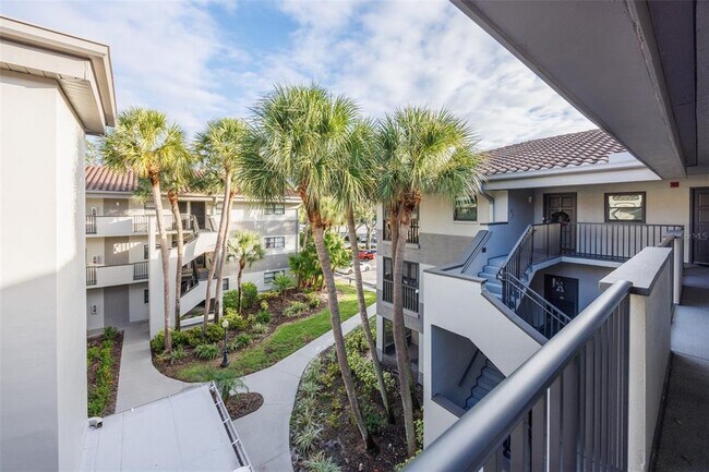 2650 Countryside Blvd in Clearwater, FL - Building Photo - Building Photo