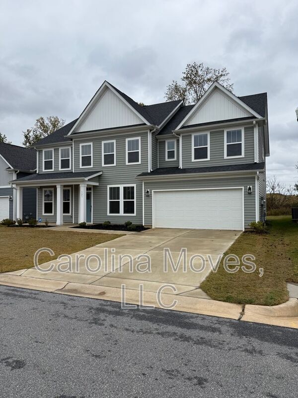 521 Fenwick Dr in Woodruff, SC - Building Photo - Building Photo