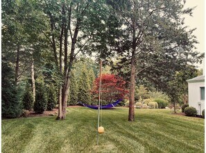 5 Cedarfield Ln in Westhampton, NY - Building Photo - Building Photo