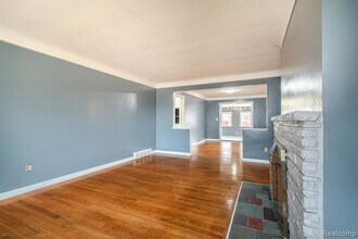 21135 Virginia Ave in Eastpointe, MI - Building Photo - Building Photo