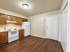 3051 Olympia Dr in Denton, TX - Building Photo - Building Photo