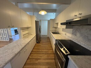 1934 Hoohai St in Pearl City, HI - Building Photo - Building Photo