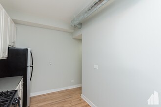 2457 W Logan Blvd, Unit 2455-2 in Chicago, IL - Building Photo - Building Photo