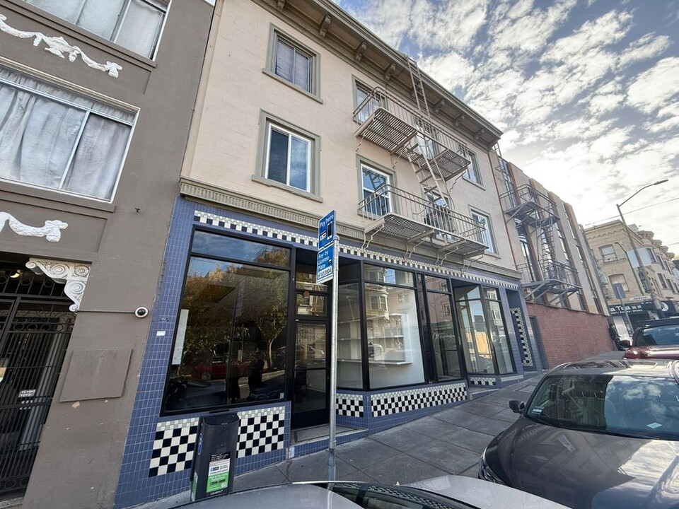 1212 Powell St in San Francisco, CA - Building Photo