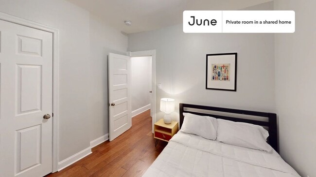 property at 2124 13th St SE