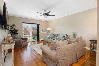 48 Coffey St in Boston, MA - Building Photo - Building Photo