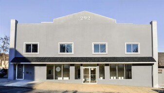 292 Main St in Orangetown, NY - Building Photo