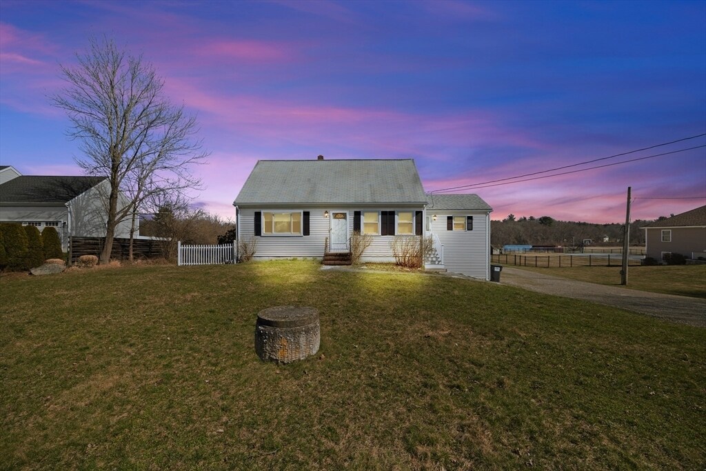 465 Church St Raynham, MA Rental Homes and Apartments for Rent