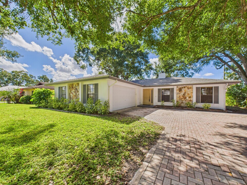 2265 44th Ave in Vero Beach, FL - Building Photo