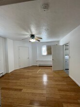 195 Maverick St, Unit 1 in Boston, MA - Foto de edificio - Building Photo