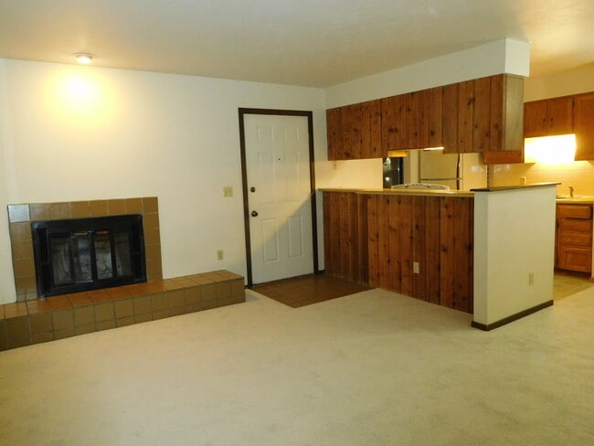 property at 2800 Kalmia Ave