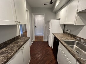 Canterbury Court Apartments in Buffalo, NY - Building Photo - Building Photo