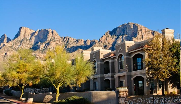 Boulder Canyon in Oro Valley, AZ - Foto de edificio