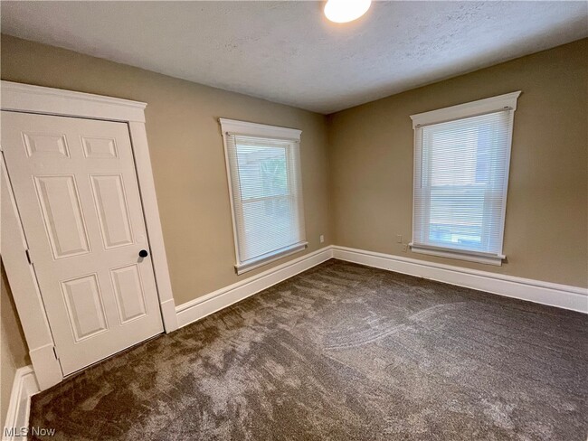 627 Crosby St-Unit -up in Akron, OH - Building Photo - Building Photo
