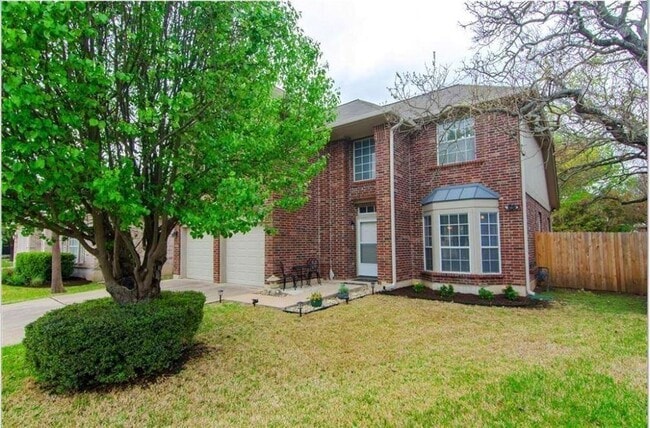 property at 1802 White Oak Cove