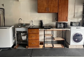 1925 Rock Springs Dr in Hayward, CA - Foto de edificio - Building Photo