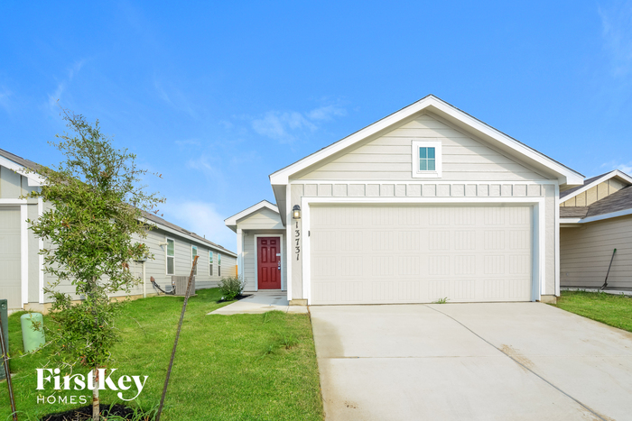 13731 Bucket Way in San Antonio, TX - Building Photo