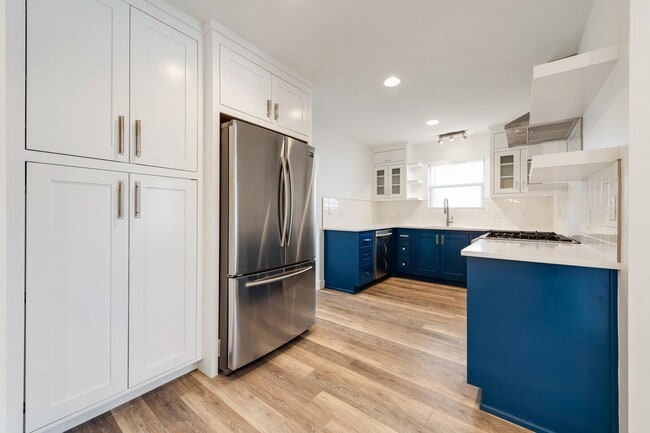 property at 1021 E 45th St