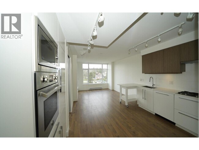 188 Agnes St in New Westminster, BC - Building Photo - Building Photo