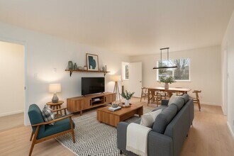 Alaska 45 in Seattle, WA - Foto de edificio - Building Photo