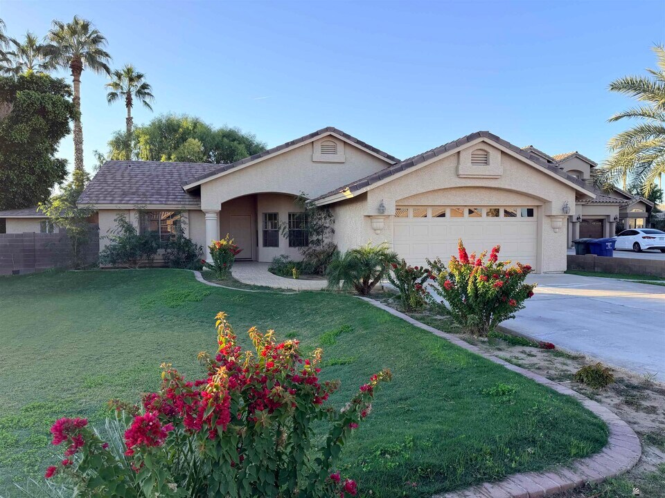 3905 W 18th St in Yuma, AZ - Building Photo