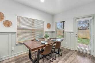 100 Deserti Rd in Leander, TX - Building Photo - Building Photo