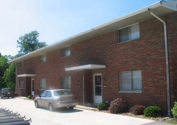 2121 N Center St, Unit 2121