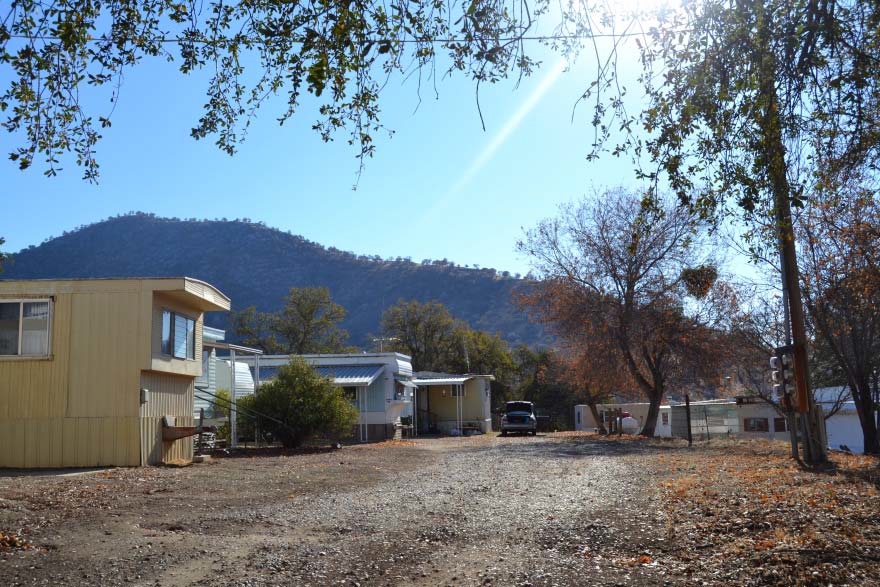 Ponderosa Trailer Park in Sanger, CA - Building Photo