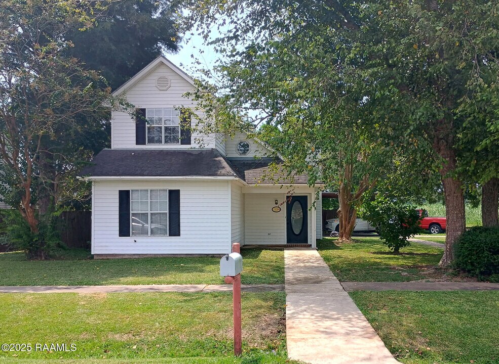 519 Harvest Dr in Lafayette, LA - Building Photo