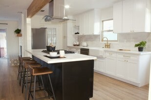 5016 Briercrest Ave in Lakewood, CA - Building Photo