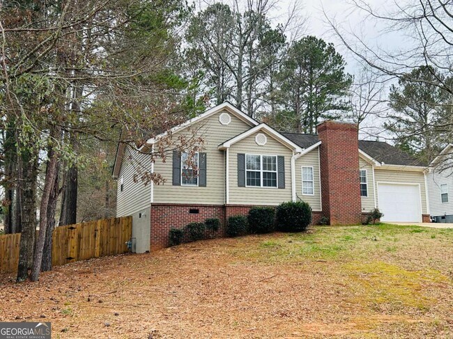 126 Woodridge Cir in Lagrange, GA - Building Photo - Building Photo