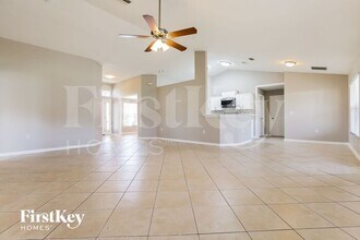 3811 Trenton Ln in North Port, FL - Building Photo - Building Photo