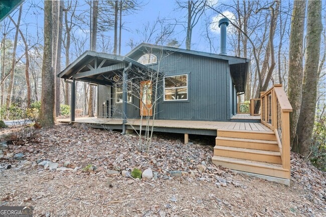 property at 101 Evening Shade Ln