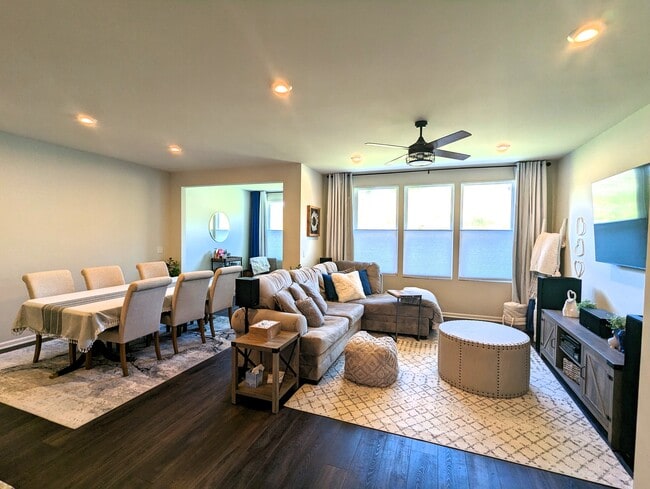 4709 Broomfield Way, Unit 8 in Lake Orion, MI - Building Photo - Building Photo